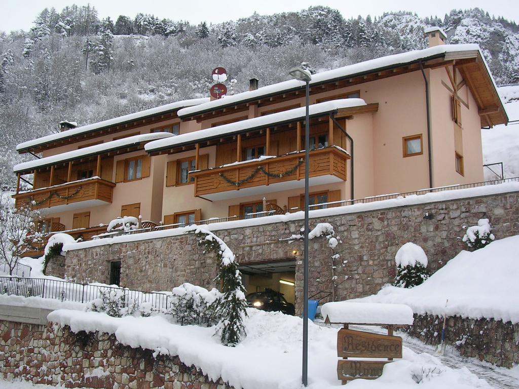 Residence Ronchi Molveno Exteriör bild